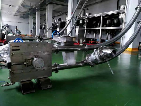 《管链输送机如何解决粉体